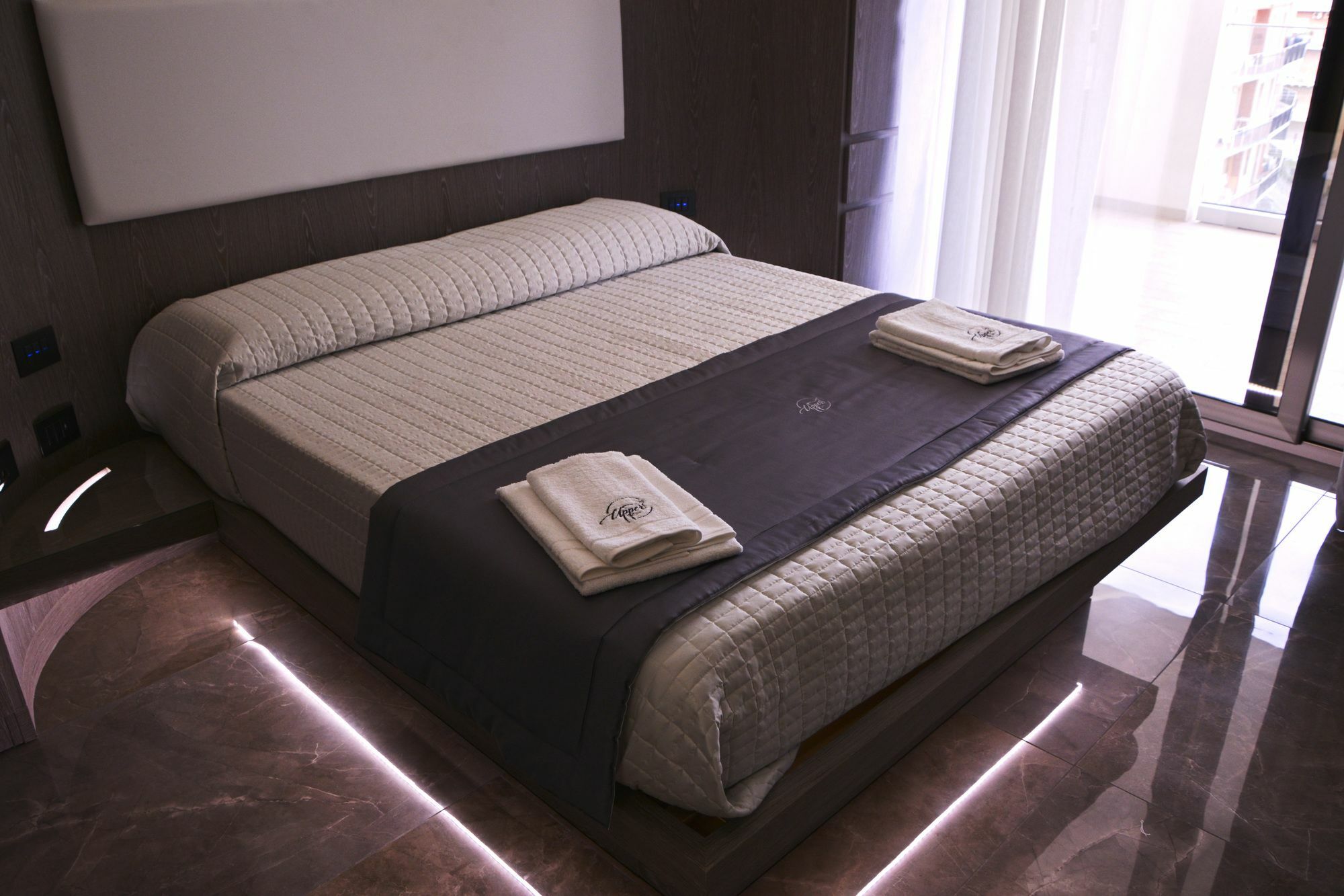 Upper - Boutique Hotel Milazzo Luaran gambar